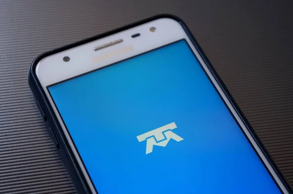 Bahia, Brezilya. 30 Nisan 2020. Telmex uygulaması akıllı telefon ekranında. Telmex Meksika 'da telekomünikasyon hizmeti veren bir Meksika şirketi..