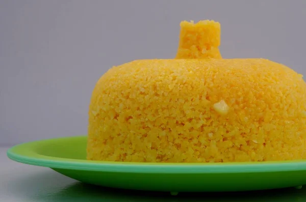 Brasilianischer Couscous Cuscuz Brasileiro Mit Butter Traditionelle Brasilianische Speisen Aus — Stockfoto