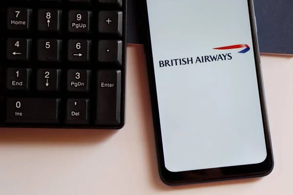 Brasil Octubre 2020 Logo British Airways Pantalla Del Smartphone Teclado — Foto de Stock