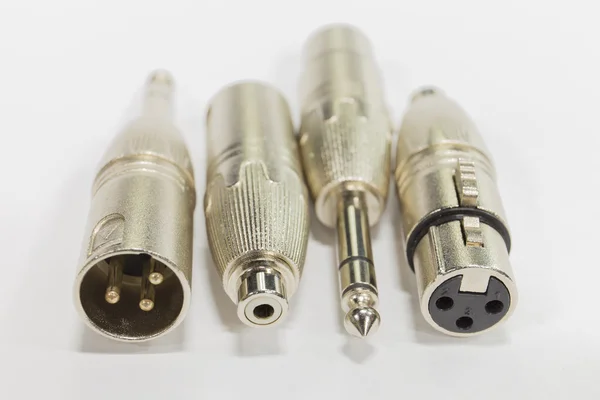 Grubunun Xlr adaptör girişi. Beyaz arka plan üzerinde nesneleri