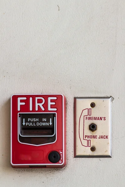 basma düğmesi anahtarı yangın