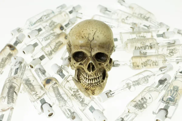 Skull and use lamp — Stock Photo, Image