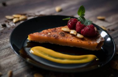 Balkabağı turtası. Şükran Günü pastası. Farklı arka planlarda