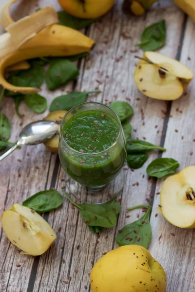 Glass Kiwi Spinach Apple Smoothie Health Drink Apples Flax Seeds — Stock Photo, Image