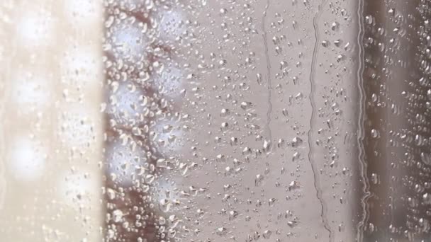 Дощ Склі Вікно Дощовий День Змочіть Скло Великими Краплями Води — стокове відео