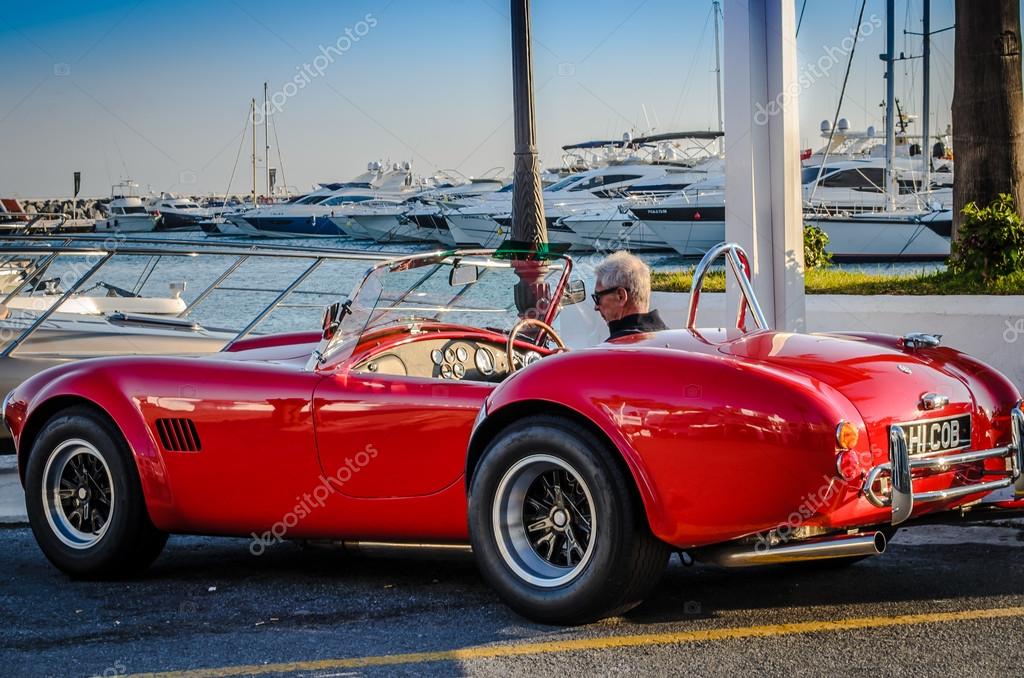 Luxury cars and yeachts in Puerto Banus, Marbella – Stock