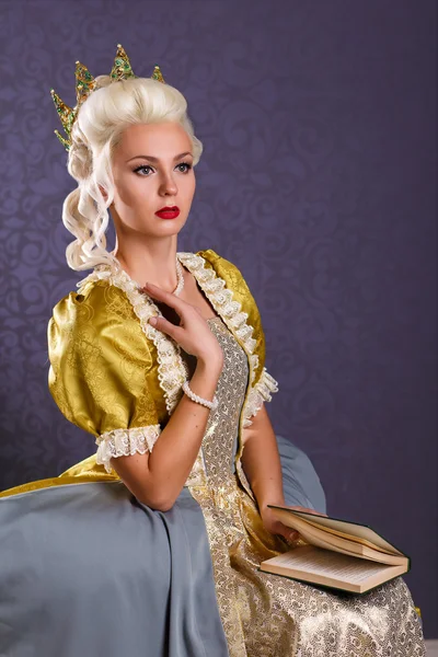 Picture of beautiful haughty queen in royal dress — Stock Photo, Image