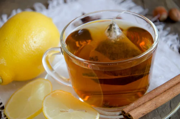 Limonlu çay