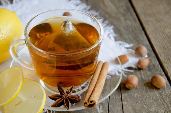 Limonlu çay