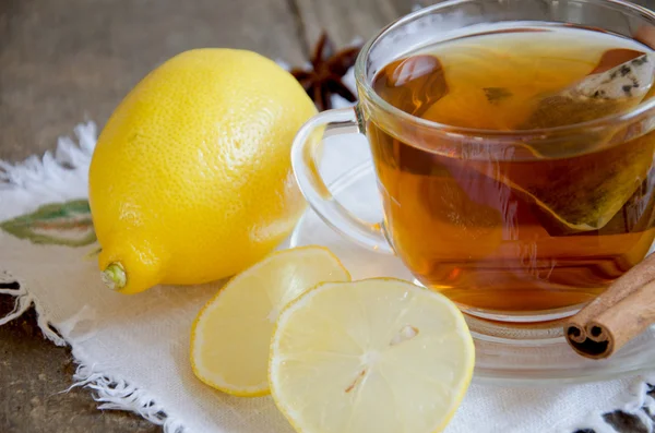 Limonlu çay