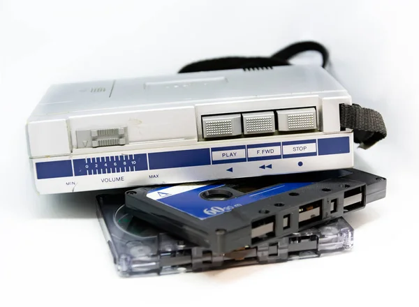 Velho Leitor Cassetes Áudio Estéreo Portátil Isolado Fundo Branco Tecnologia — Fotografia de Stock