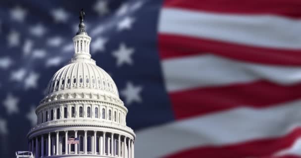 Das Kapitol Mit Der Verschwommenen Amerikanischen Flagge Hintergrund Konzept Demokratie — Stockvideo