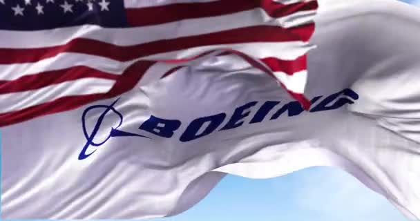 Chicago Usa Červenec 2021 Bílá Vlajka Logem Boeing Vlající Větru — Stock video