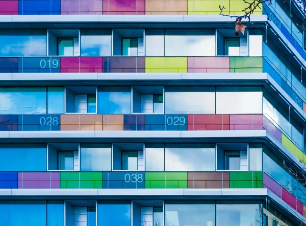 Цветные балконы — стоковое фото
