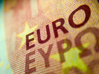 10 e banknot üzerinde çizik 1 euro yazı tura