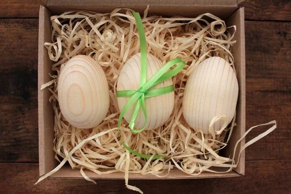Puste Drewniane Jaja Malowania Lub Decoupage Pudełku Prezentami Pisanki Koszyku — Zdjęcie stockowe