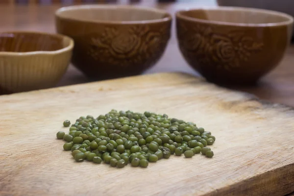 Ahşap kesme tahtası Mung fasulye