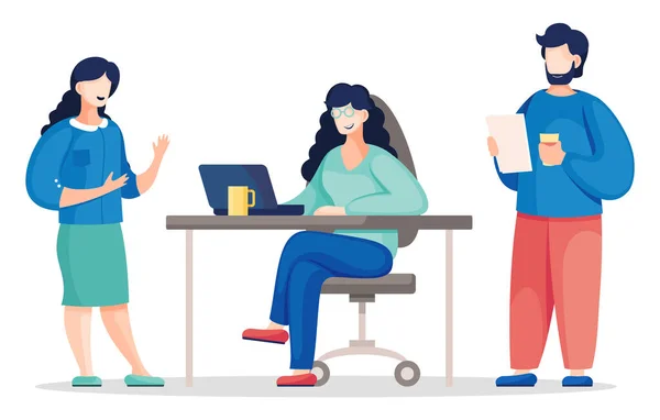 Плоская векторная иллюстрация занятых людей в офисе, общение коллег во время работы — стоковый вектор