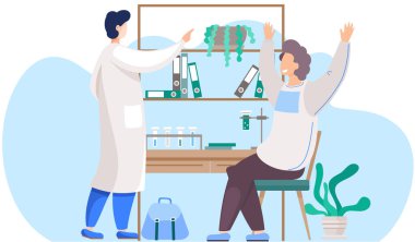 Çocuk okulda bir kimya sınıfında oturuyor. Erkek bilim adamı raftaki bir bitkiyi işaret ediyor.