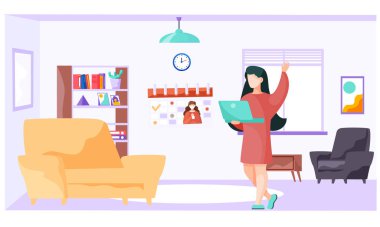 Kadın elinde dizüstü bilgisayarla oturma odasında oturuyor ve virüsle ilgili videolar izliyor.