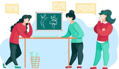 Moda tasarımcıları bir model yapıyor. Terzi masanın yanında duruyor ve desenlere bakıyor.