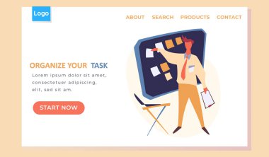 Planlama için kağıt notlarla tahtaya yakın duran adamla görev iniş sayfası şablonunuzu düzenleyin