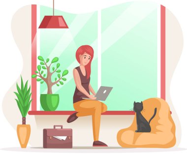 Evde dizüstü bilgisayarla çalışan serbest çalışan bir kadın. Ofis çalışanı uzaktan görev yapıyor.