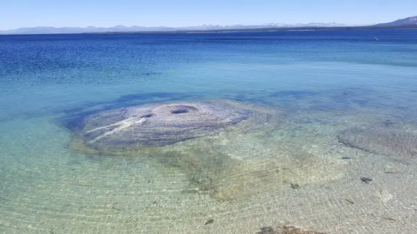 Água Limpa Superfície Lago Hora Dia Verão — Fotografia de Stock