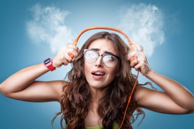 Karışık sürpriz kız müzik kulaklık.