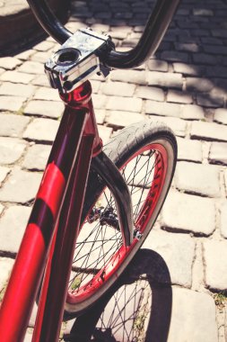BMX sektörlerine ayakta kaldırıma