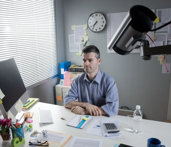 El jefe te está vigilando. — Foto de Stock