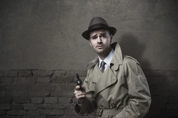 Vintage detective with revolver — Stock Photo, Image