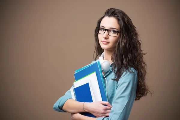 Schöne junge Studentin posiert — Stockfoto