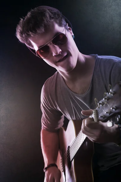 Teenager rock star performing — Stock Photo, Image