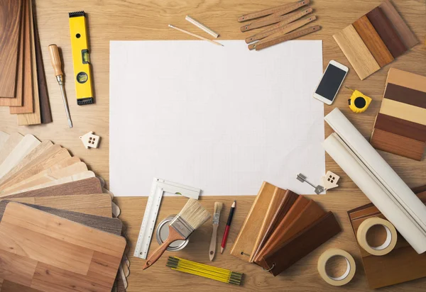 Mesa de trabajo de bricolaje con espacio de copia — Foto de Stock