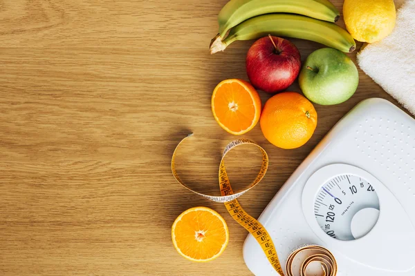 Comida saludable y concepto de pérdida de peso — Foto de Stock