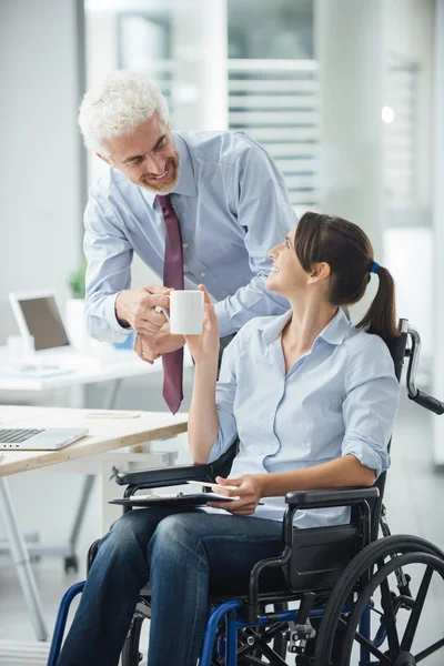 Colleagues having a coffee break — Stock Photo, Image