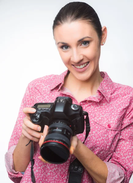 Fotografo posa con macchina fotografica — Foto Stock