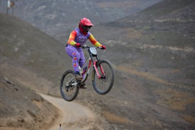 American Series MTB DHI Lima, Amancay 'da doğal iniş pistinde hızlı hareket