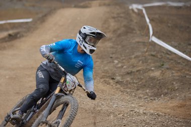 American Series MTB DHI Lima, Amancay 'da doğal iniş pistinde hızlı hareket