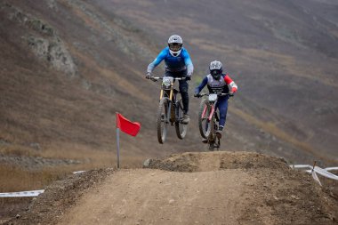 American Series MTB DHI Lima, Amancay 'da doğal iniş pistinde hızlı hareket