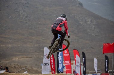 American Series MTB DHI Lima, Amancay 'da doğal iniş pistinde hızlı hareket