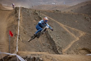 American Series MTB DHI Lima, Amancay 'da doğal iniş pistinde hızlı hareket