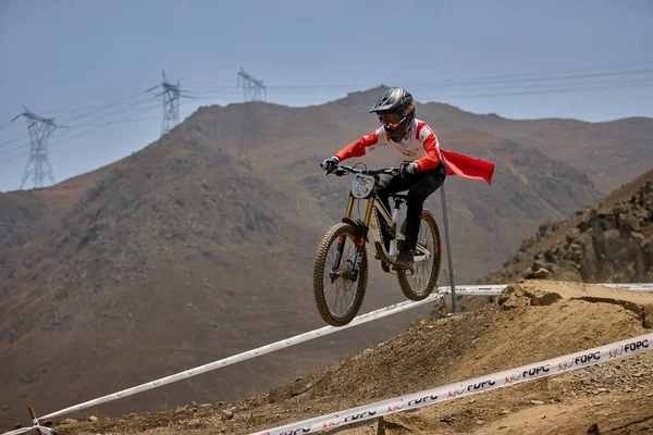 American Series MTB DHI Lima, Amancay 'da doğal iniş pistinde hızlı hareket