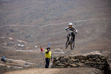 American Series MTB DHI Lima, Amancay 'da doğal iniş pistinde hızlı hareket
