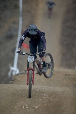 American Series MTB DHI Lima, Amancay 'da doğal iniş pistinde hızlı hareket