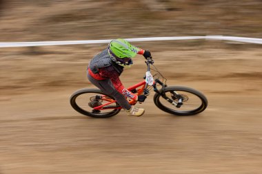 American Series MTB DHI Lima, Amancay 'da doğal iniş pistinde hızlı hareket