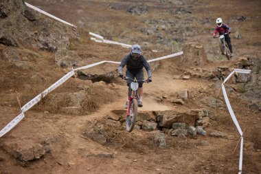 American Series MTB DHI Lima, Amancay 'da doğal iniş pistinde hızlı hareket