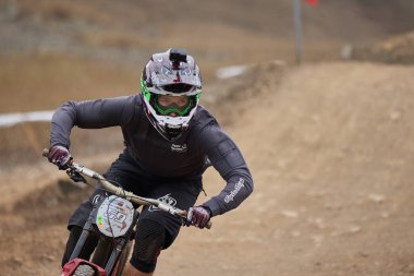 American Series MTB DHI Lima, Amancay 'da doğal iniş pistinde hızlı hareket