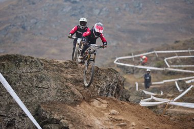 American Series MTB DHI Lima, Amancay 'da doğal iniş pistinde hızlı hareket